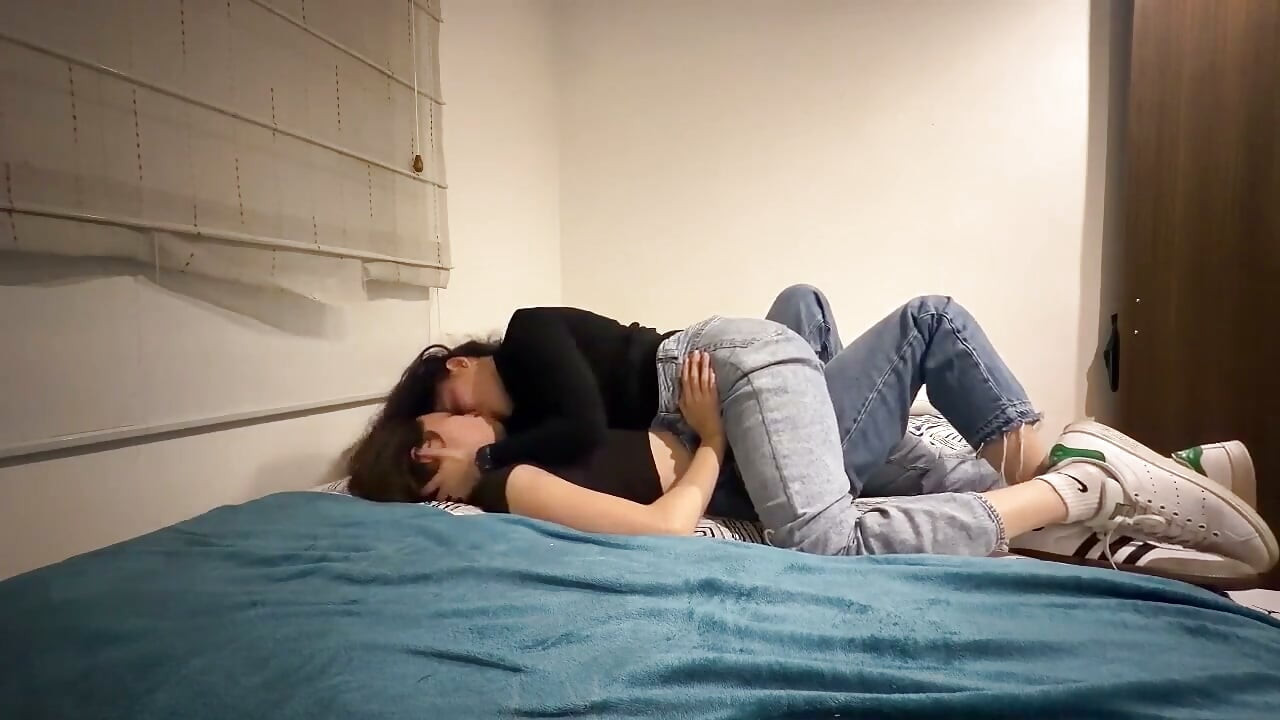 Two Lesbians Rubbing Each Other Until Orgasm
