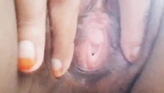 Bangladeshi girl solo masturbation in bathroom