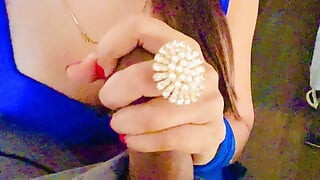 Last night bhabhi ne muth maarte time dekh liya full hindi audio fir bhabhi ne bhi maza liye.