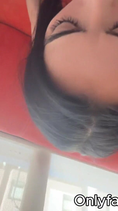 A DAY WITH YOUR NYMPHOMANIAC GIRLFRIEND POV | Clip 1