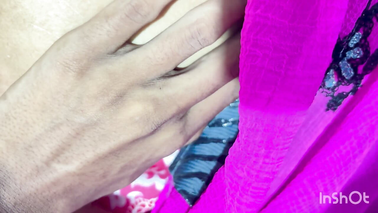 Prelepa shemale sa velikim kurcem svršava vreli seks video seksi xnxx video snimci Xhamster Video