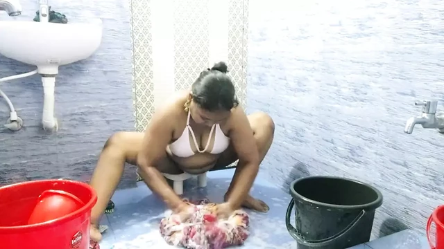 Sexy lady Cleaning Show