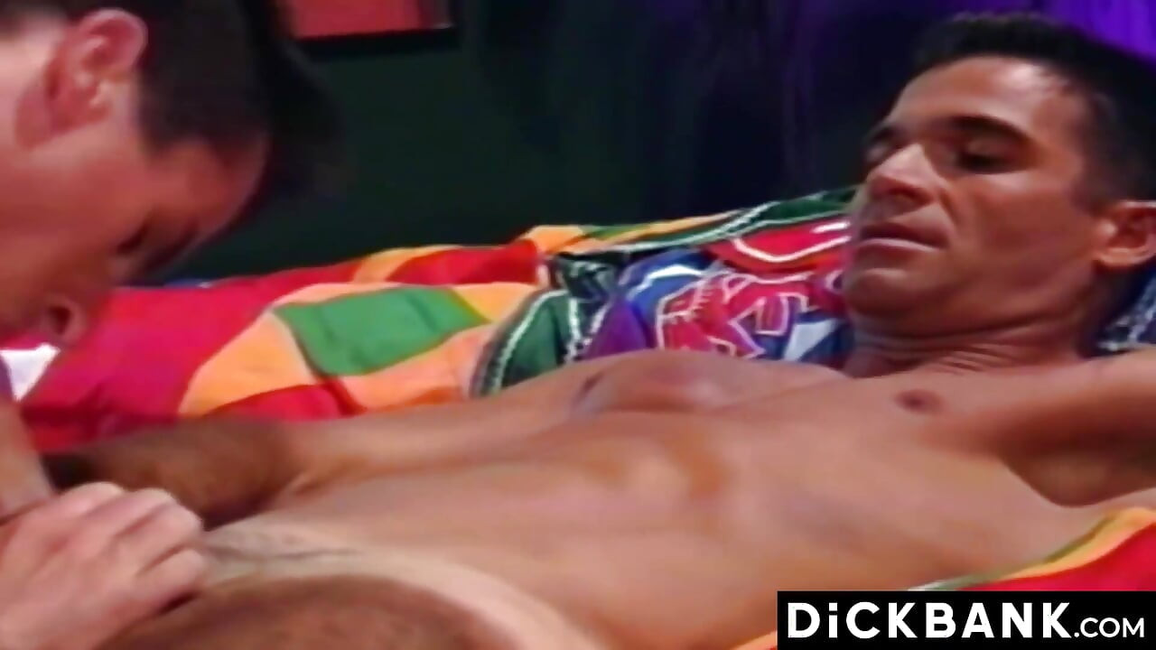 Fit Gay Luke Bender e Chris Harts se envolvem em prenhada de bunda selvagem