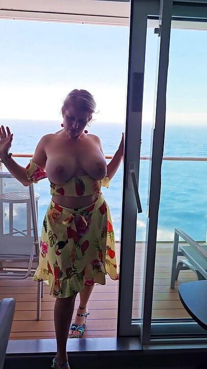 VOYEUR Mommy showing her BIG TITS on her Cruise Ship Balcony after Stripping in her Cabin
