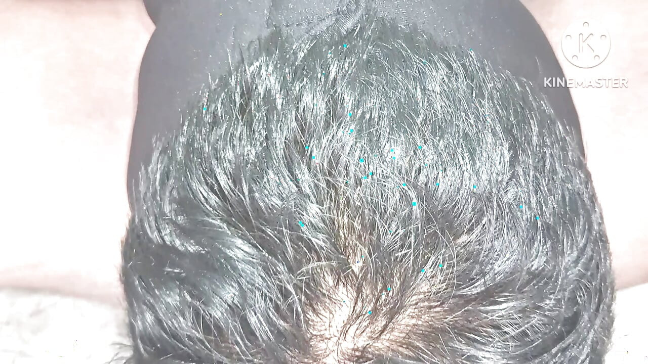 Boyfriend removed his girlfriend hairy pussy to a clean pussy
