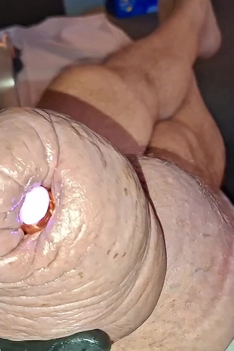 Masturbando com vibrador me fez gozar celestial