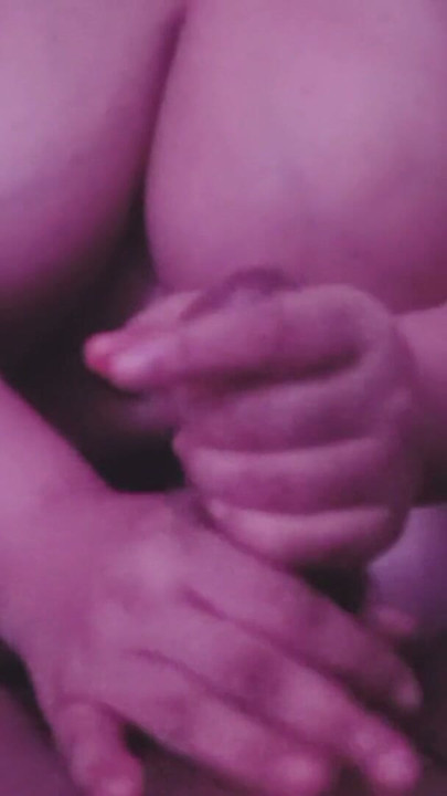 Indická BBW přítelkyně dává ruční práci, aby získala práci | Klip 1