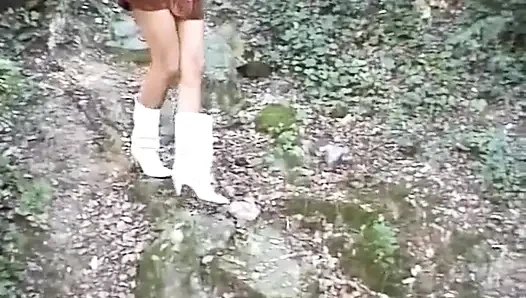 Ormanda sidik pantolon
