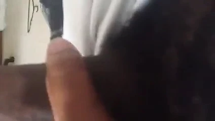 Büyük siyah canavar