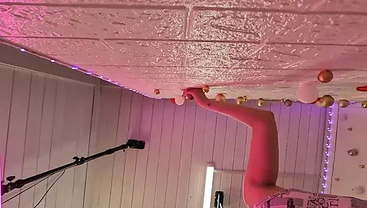 Yarak zevkle boşalıyor allmylinks misssvikki