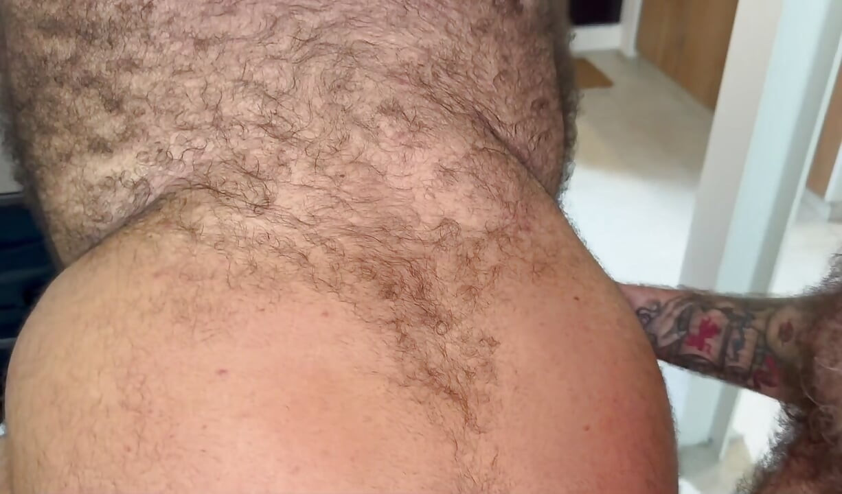 Comes to Visit Barcelona and Uses My Ass to Empty His Balls Sweat, Semen, Hair What More Could You Ask for?