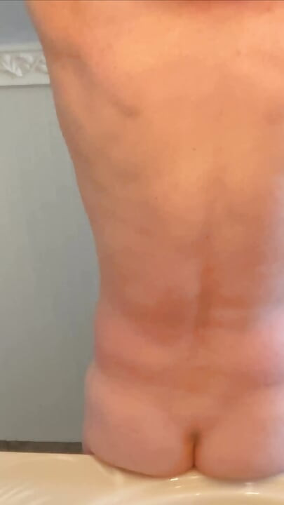 Fully nude fun