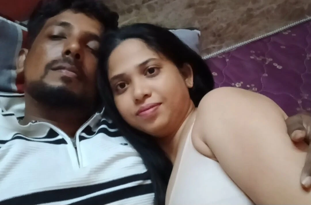 HOT DESI STEP SISTER GIVES BEST BLOWJOB AND HARD HANDJOB EVER