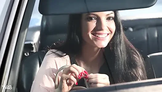 Mercedes за кулисами