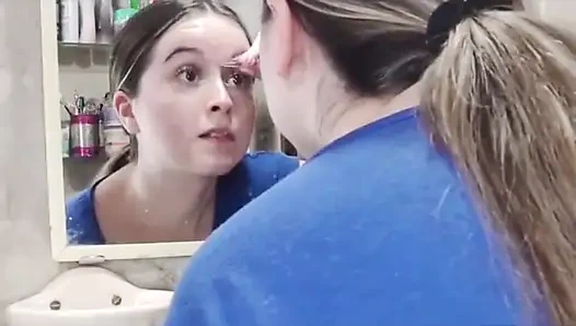 Вощу для бровей