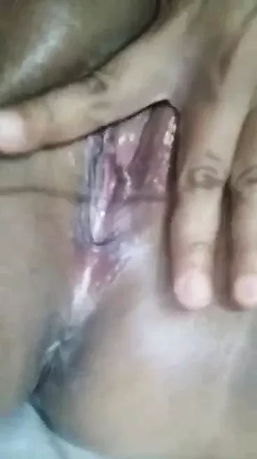 Desi Pakistani Girl Jannat Mirza Masturbating