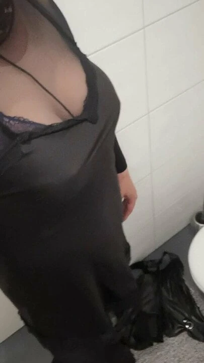 Titen satin kleid