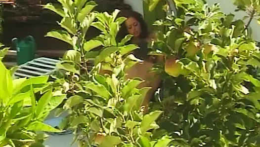 Weiße Höschen Chroniken: Heiße Outdoor-Abenteuer