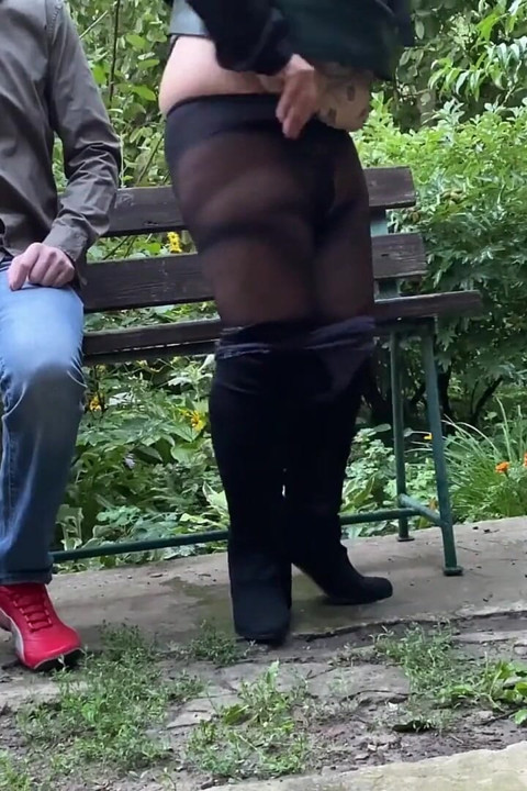Mature Stepmom Masturbates and Squirts in the Park