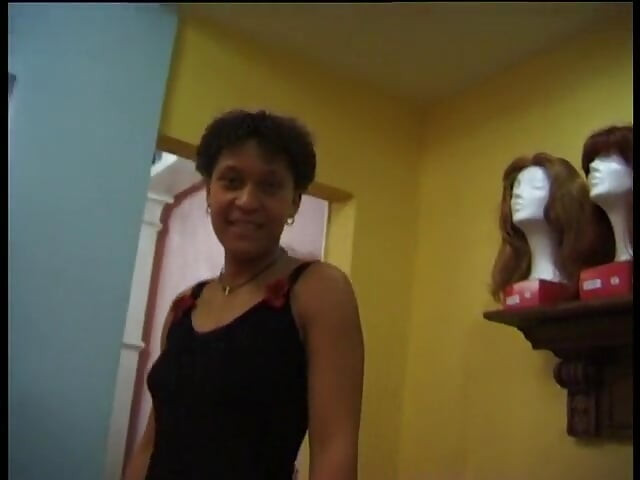 Ebony hottie changing her clothes