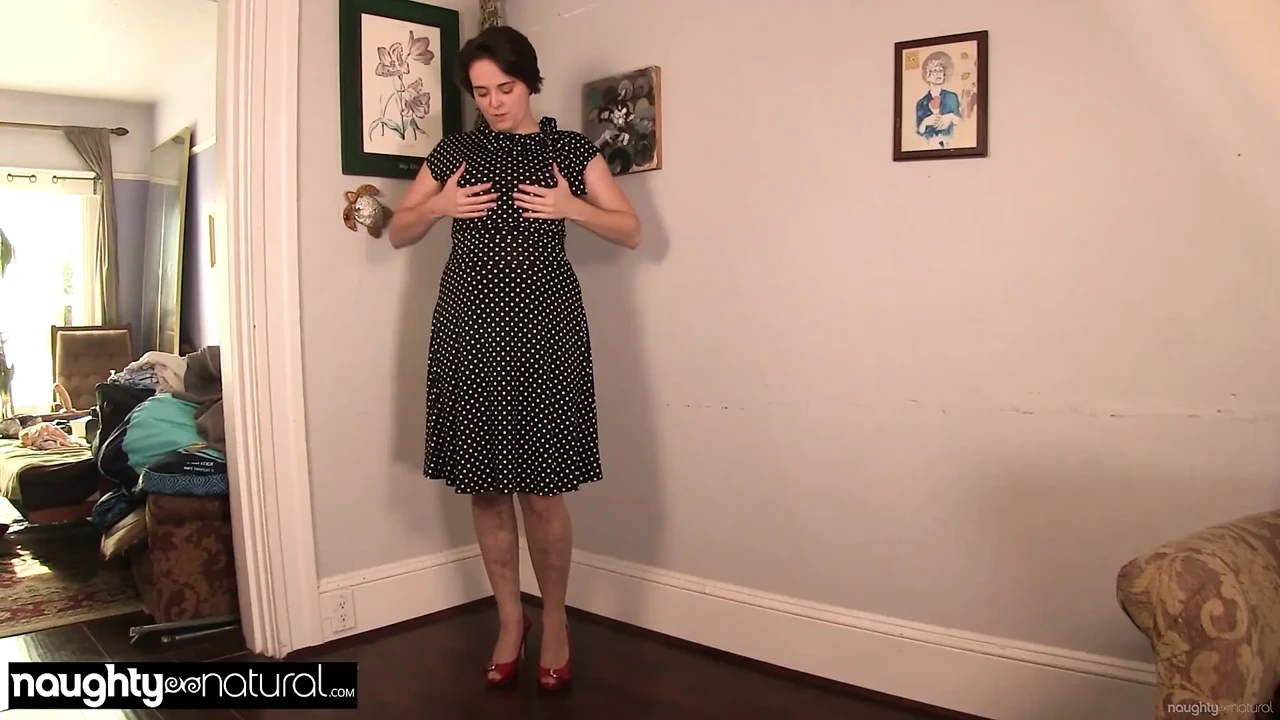 NAUGHTYNATURAL - Hairy Amateur Harley Hex XXX Housewife Solo Tease Scene