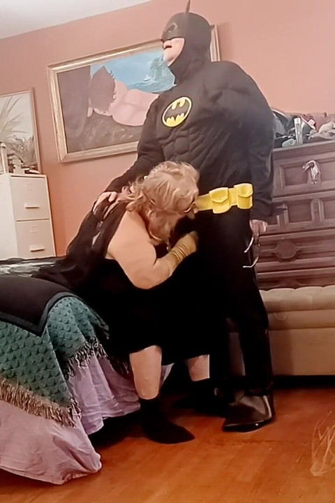 Bat Girl (nurse Vicki) Gives Bat Man a Blow Job!