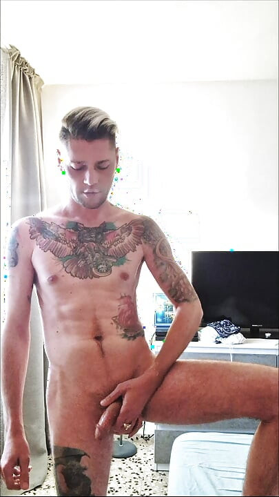 뻑가는 젖탱이와 정액