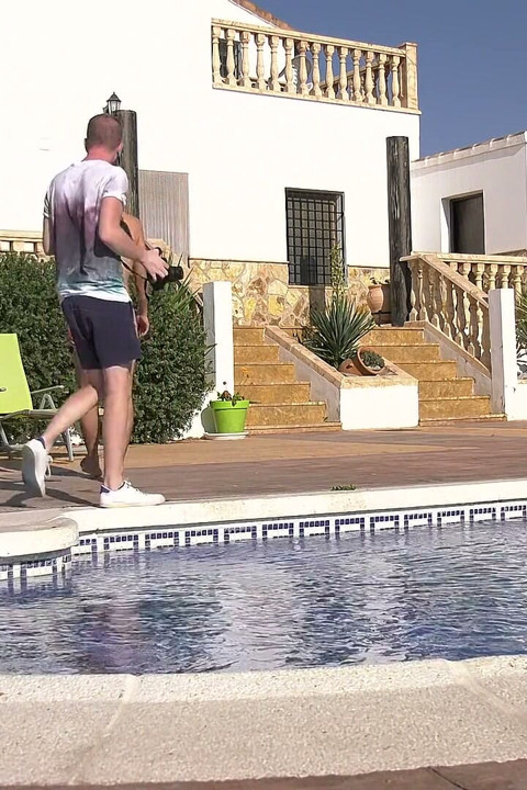 Stroking in the Sun with Maxxie