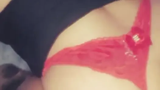 Pantat bahenol pelayan nakal ini dientot habis-habisan sama kontol besar