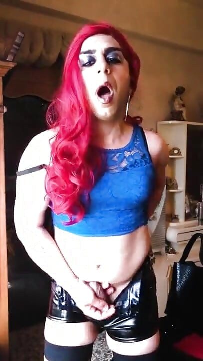 FetishEmmanuella video 11 - lập dị trong đôi ủng cao đùi - phần 2