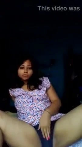 Srilankan girl horny
