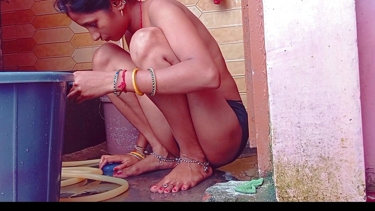 Full nude girl viral mms in bathroom