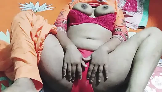 Секс-видео индийской бхабхи дези и слуги