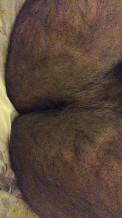 Hairy manly beefy bottom in arabia