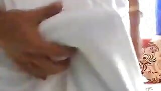 Горячий секс индийского паренька!! Гей Лунд в рот в домашнем видео