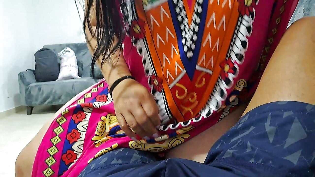 お母さんに来て、あなたのチンポをしゃぶりたいの