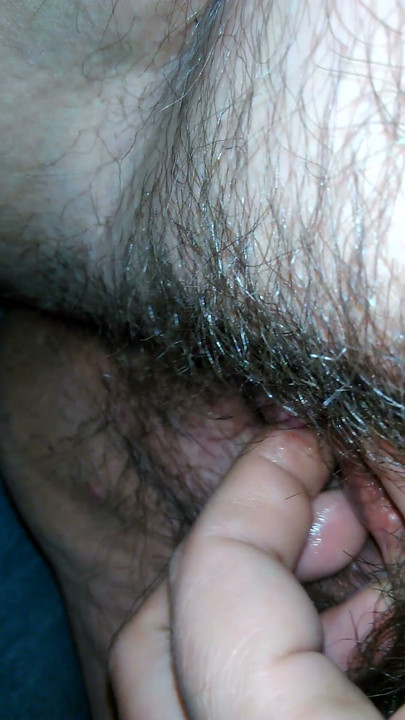 Old   hairy pussy close-up Milf | Clip 1