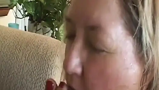 Sexy brünette clips mollige blonde huren-möpse