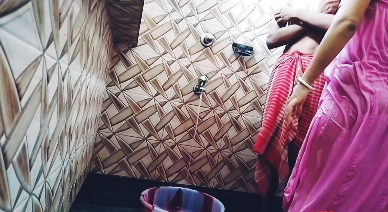I spied on my Hot Bhabi in the shower and unexpectedly got sex
