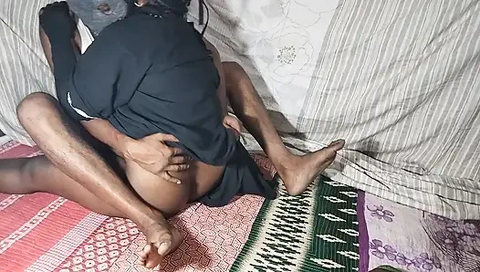 Romansa seks vabi deshi di luar ruangan suaminya