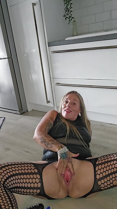 Lost Toy in Pussy-Self Fisting