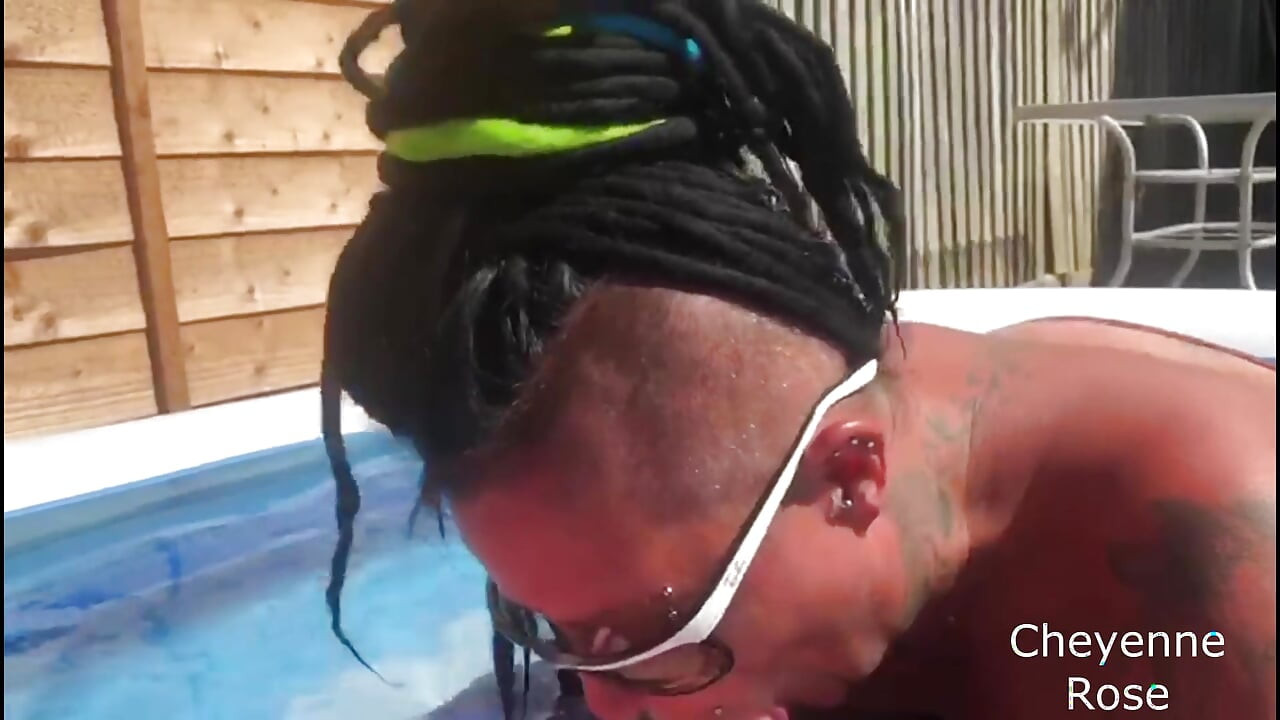 Paddling pool fuck and suck