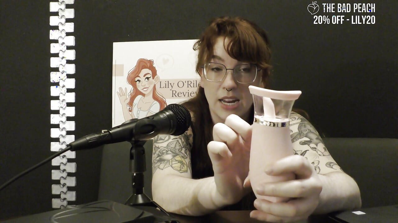 NSFW anmeldelse af Honey Pistil Licking Vibrator From the Bad Peach