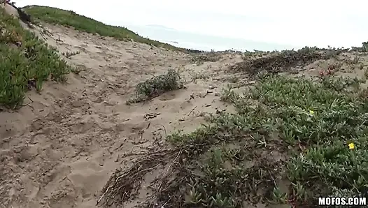 Pervs on Patrol - Jeanie Marie Sulivan Naked on the Beach Why Not Fuck