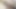 جمال نحيف يستكشف الحرية يجد إطلاقا هادئا تحت سماء الليل
