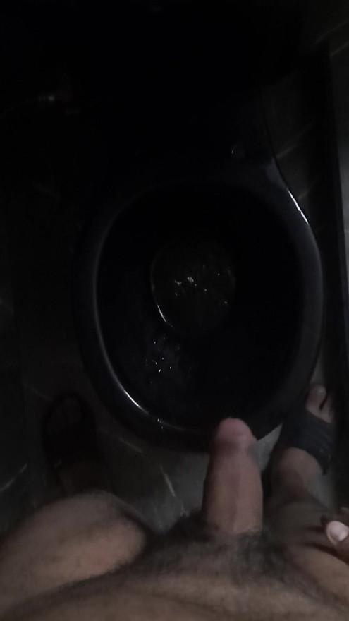 Beer makes me go to piss a lot.