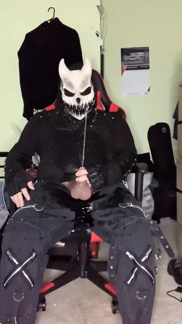 demon pissin and jerkin