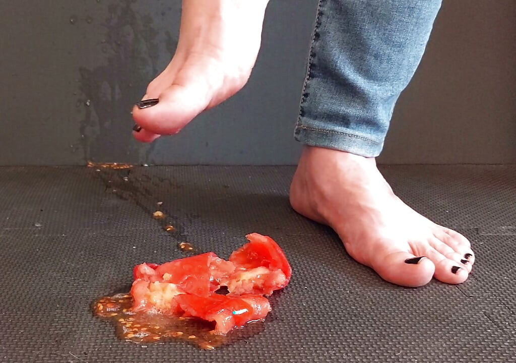 Sos de picioare de roșii