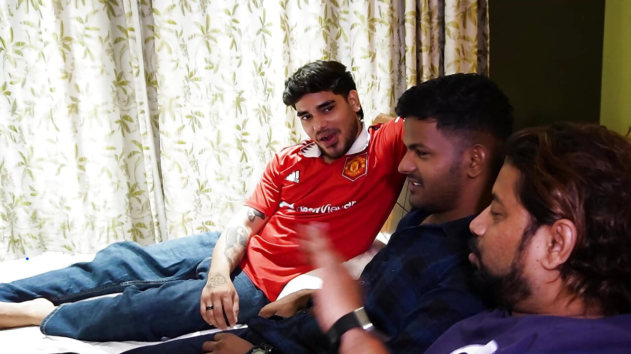 THREE HOSTEL FREIND CALL THEIR GIRLFREIND TO FUCK AND GRAND MASTI, HARDCORE GANGBANG