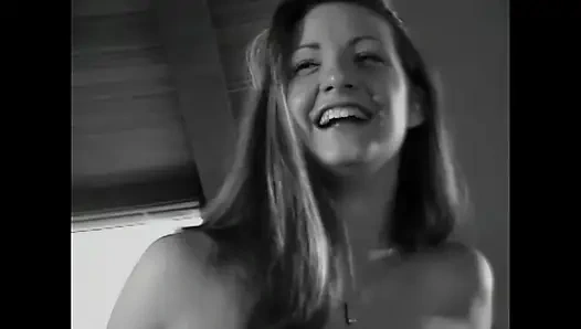 Возвышенная молодая богиня с потрясающими грудями, жёстко трахаемая большим красавцом